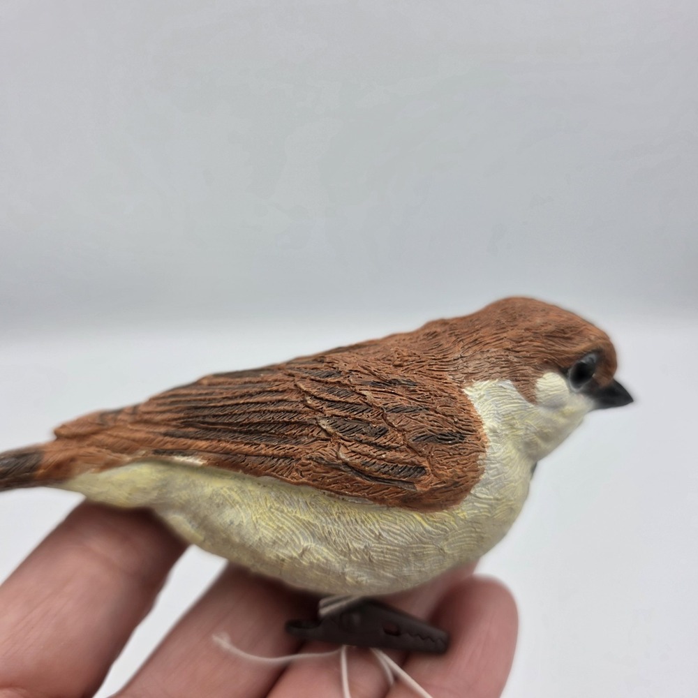 NEW‎ 2006 New Creative Sparrow Bird Clip-On Christmas Ornament Brown Resin Birds - Picture 3 of 5